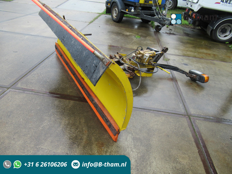Meyer Jongerius Sneeuwploeg 12V Hydro unit - 215 CM - Отвал для снега: фото 1 Meyer Jongerius Sneeuwploeg 12V Hydro unit - 215 CM - Отвал для снега: фото 1