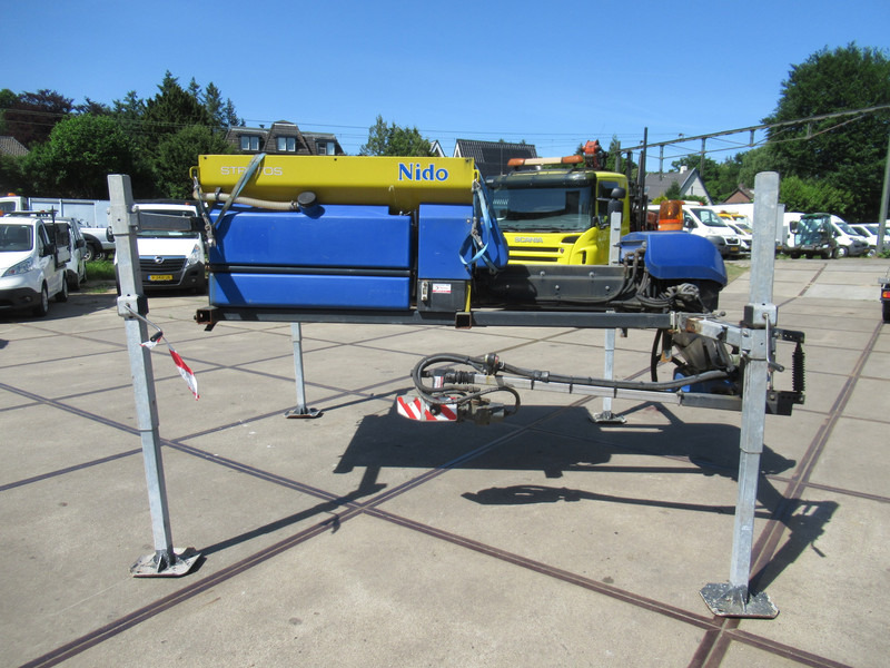 NIDO Stratos B08L-24 PCLN-350 Roto-power 0,8m3 + 350L Salzstreuer Saltspreader - Разбрасыватель песка/ Соли: фото 3 NIDO Stratos B08L-24 PCLN-350 Roto-power 0,8m3 + 350L Salzstreuer Saltspreader - Разбрасыватель песка/ Соли: фото 3