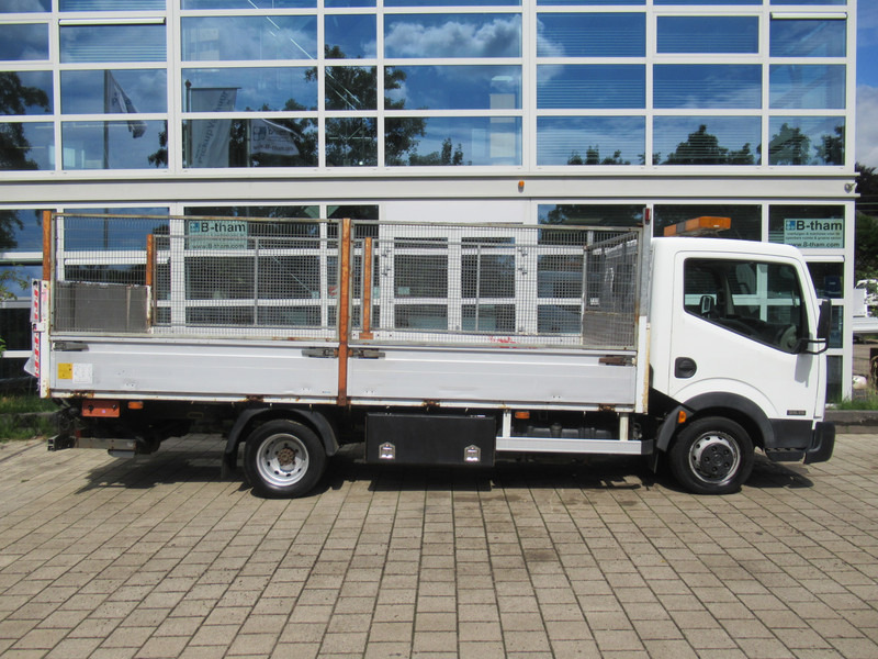 Nissan Cabstar 150.35 3.0TDci 110KW + DHollandia Laadklep - Малотоннажный бортовой грузовик: фото 3 Nissan Cabstar 150.35 3.0TDci 110KW + DHollandia Laadklep - Малотоннажный бортовой грузовик: фото 3