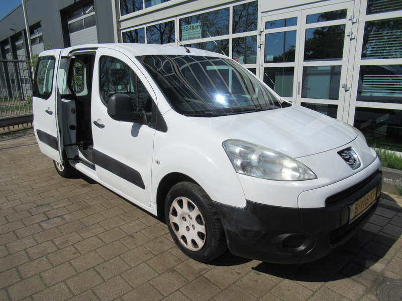 Peugeot Partner 122 1.6 HDI L1XT Pro+ AIRCO 3-Zitpl./Seats - Легковой фургон: фото 5 Peugeot Partner 122 1.6 HDI L1XT Pro+ AIRCO 3-Zitpl./Seats - Легковой фургон: фото 5