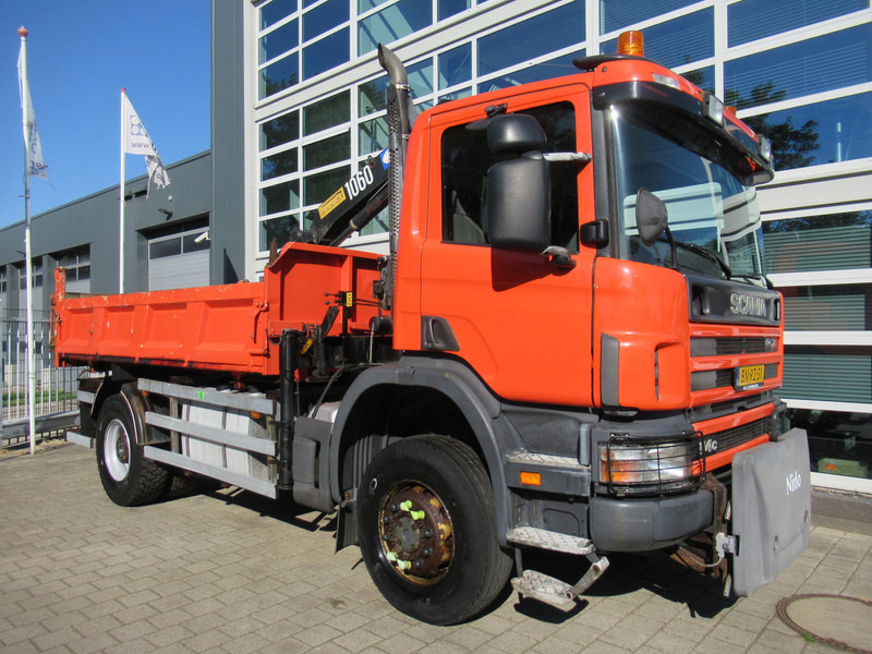 Scania P 114 CB 4x4 HZ 340 3-W. Tipper - 3-S. Kipper + HMF 1063 Crane Kran - Самосвал, Автоманипулятор: фото 2 Scania P 114 CB 4x4 HZ 340 3-W. Tipper - 3-S. Kipper + HMF 1063 Crane Kran - Самосвал, Автоманипулятор: фото 2