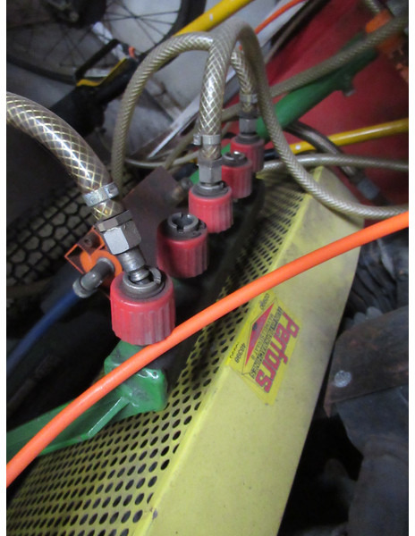 Votex Yanmar Diesel Pneumatische Snoei-unit Pneumatisch Snoei gereedschap - Сельскохозяйственная техника: фото 3 Votex Yanmar Diesel Pneumatische Snoei-unit Pneumatisch Snoei gereedschap - Сельскохозяйственная техника: фото 3
