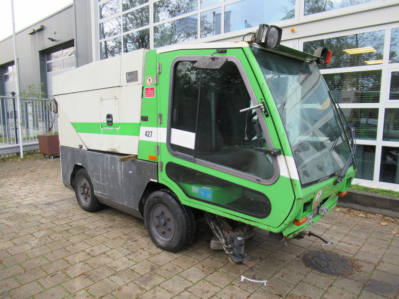 TENNANT HMF 214 Veegmachine, DEFECT / FOR PARTS - Подметально-уборочная машина: фото 2 TENNANT HMF 214 Veegmachine, DEFECT / FOR PARTS - Подметально-уборочная машина: фото 2