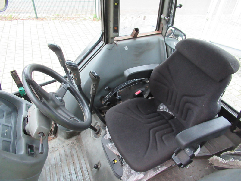 Трактор Valtra A75 4x2 + Fronthef VALMET: фото 8