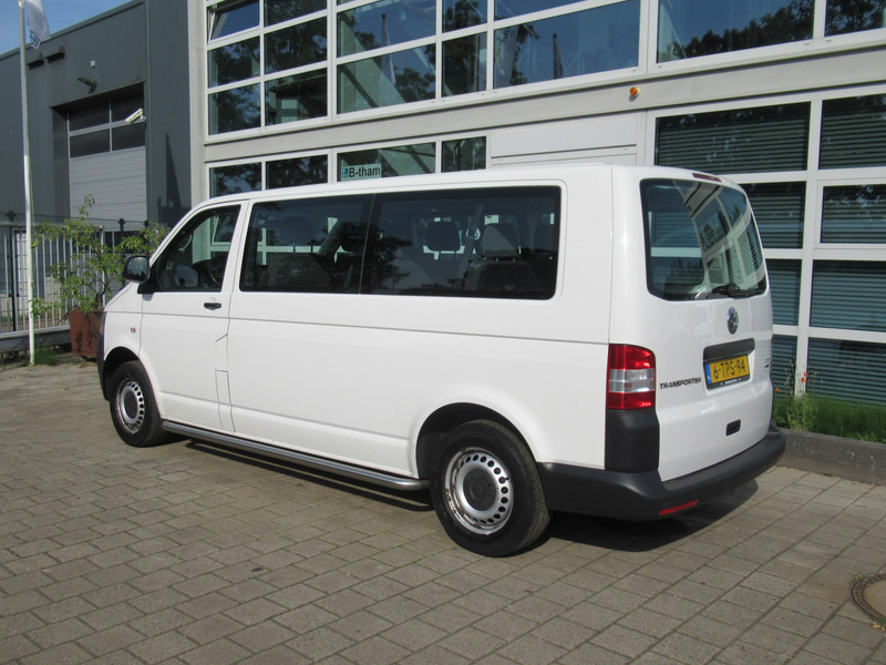 Volkswagen Transporter Kombi T5 2.0 TDI 62KW L2H1 Comf. 9-Personen - Микроавтобус, Пассажирский фургон: фото 2 Volkswagen Transporter Kombi T5 2.0 TDI 62KW L2H1 Comf. 9-Personen - Микроавтобус, Пассажирский фургон: фото 2