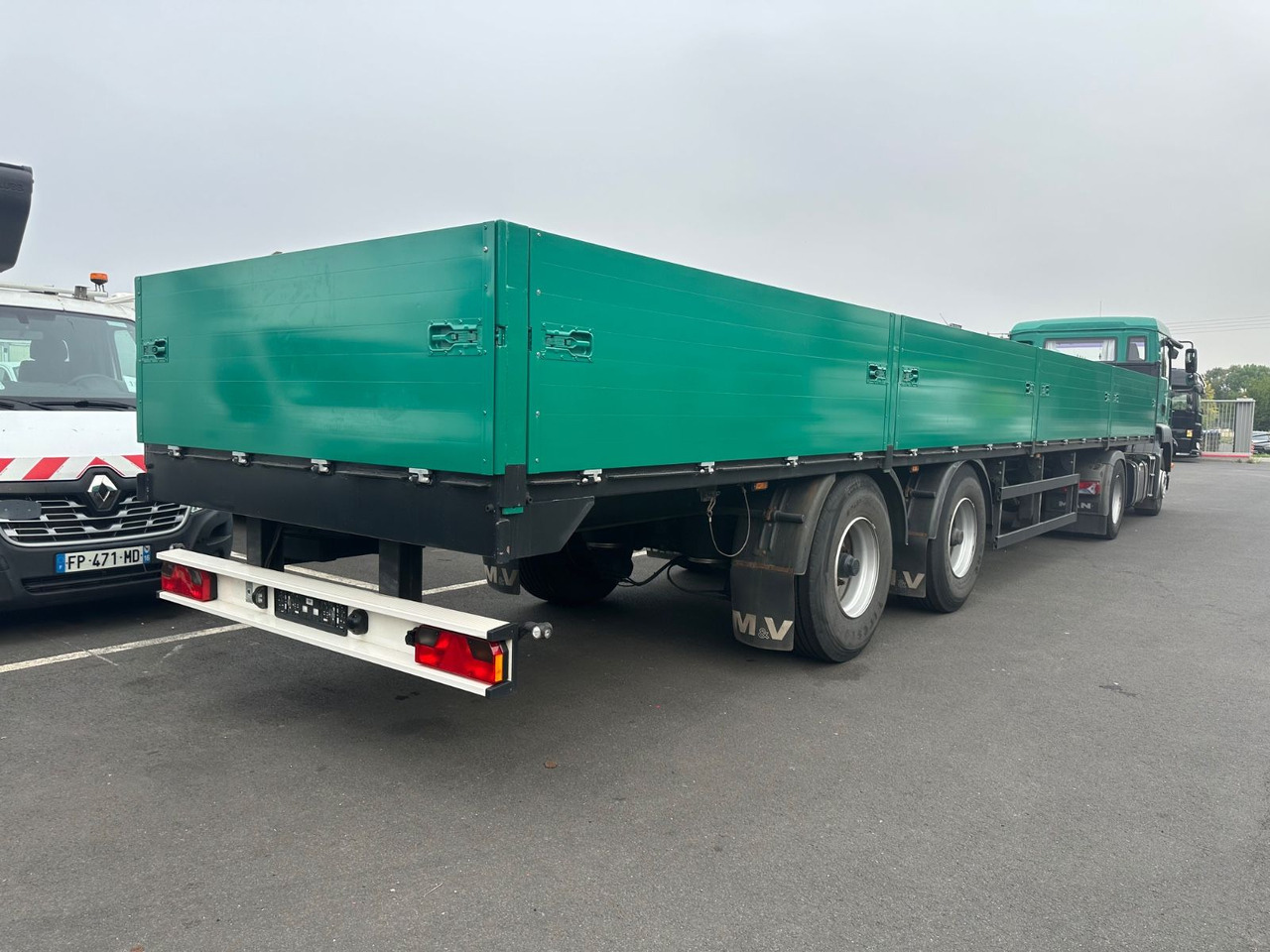 M&V Pritsche/ 12.7m / zwangsgelenkt - Полуприцеп бортовой/ Платформа: фото 2 M&V Pritsche/ 12.7m / zwangsgelenkt - Полуприцеп бортовой/ Платформа: фото 2