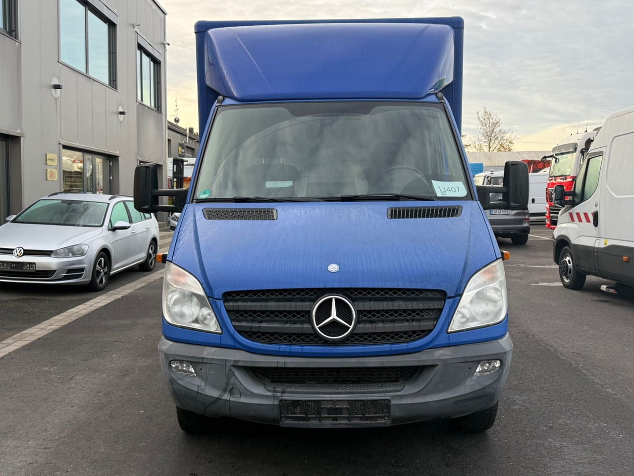 Mercedes-Benz Sprinter II 513 cdi Koffer, Lbw, Ahk, Winde - Фургон с закрытым кузовом: фото 2 Mercedes-Benz Sprinter II 513 cdi Koffer, Lbw, Ahk, Winde - Фургон с закрытым кузовом: фото 2