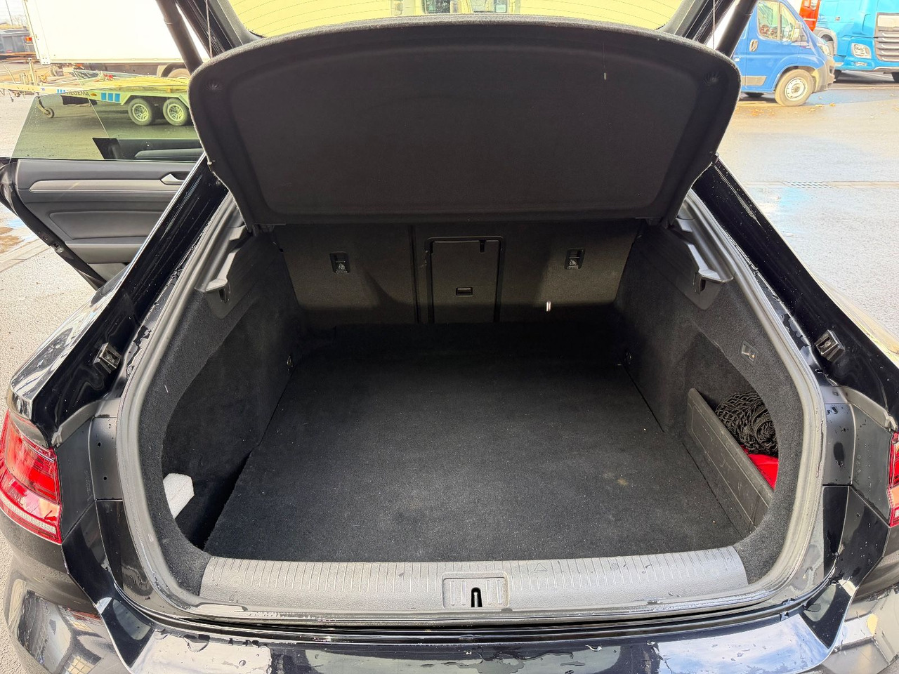 Седан Volkswagen Arteon R-Line 4Motion Head-Up, Dynaudio, Ahk: фото 18