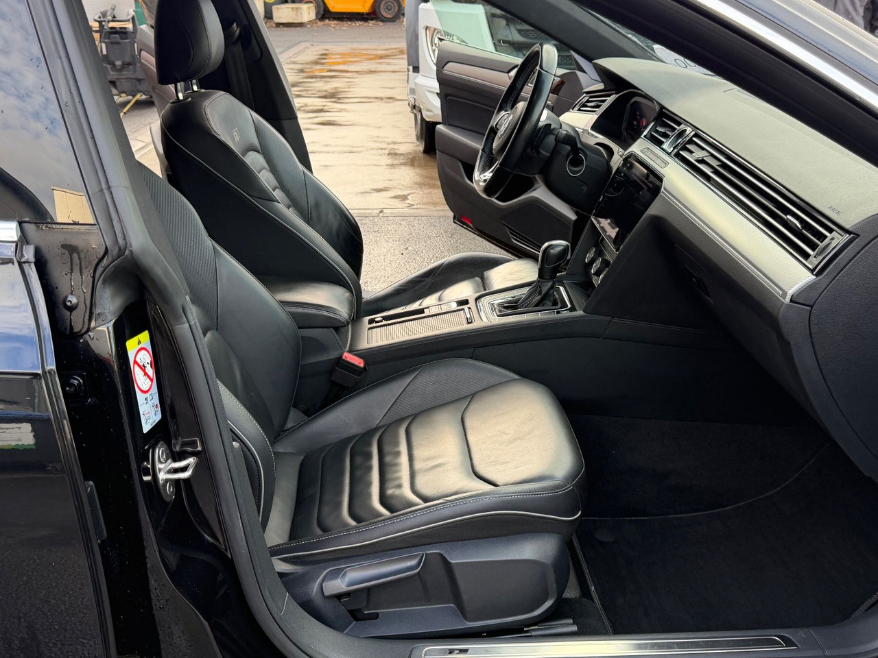 Седан Volkswagen Arteon R-Line 4Motion Head-Up, Dynaudio, Ahk: фото 21