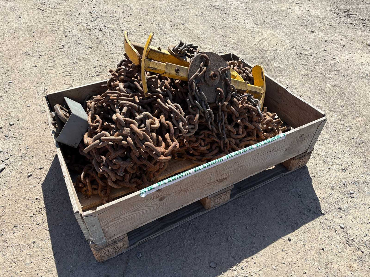 Forest machine bogie chain 2pcs and centering bars - Запчасти ходовой части: фото 1 Forest machine bogie chain 2pcs and centering bars - Запчасти ходовой части: фото 1