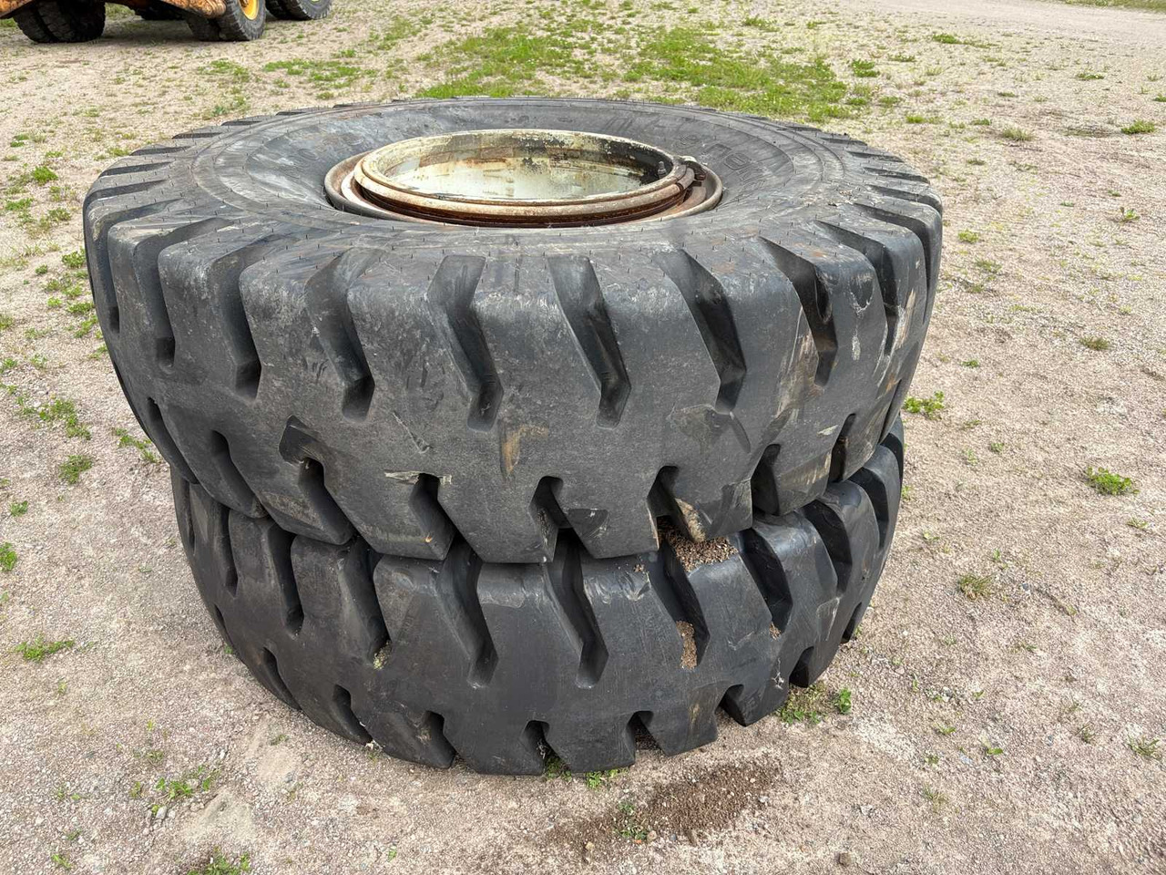 Heavy Equipment Tyres Nokia HTS 16.00-25 2 pcs - Шина для Легковых автомобилей: фото 3 Heavy Equipment Tyres Nokia HTS 16.00-25 2 pcs - Шина для Легковых автомобилей: фото 3