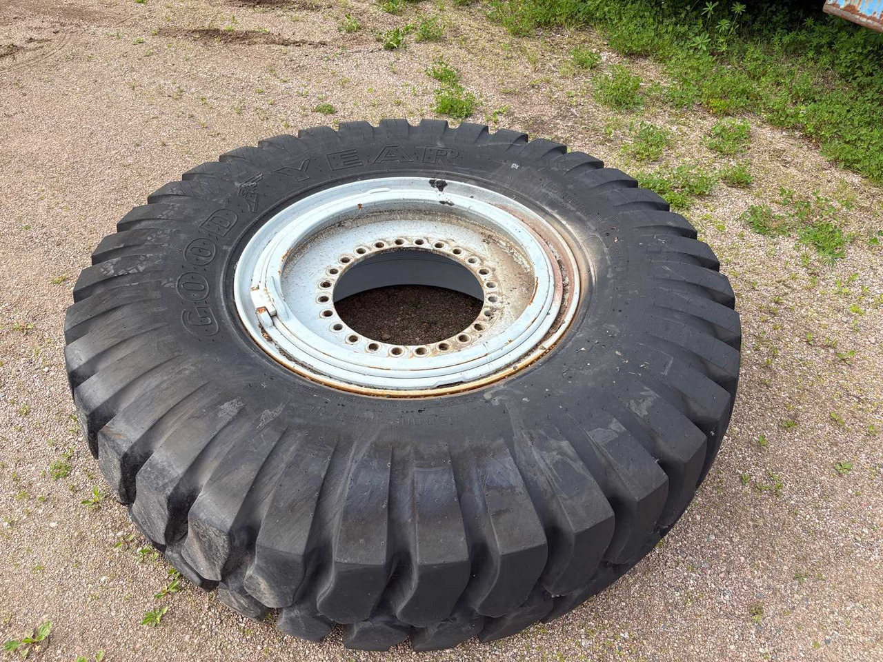 Tyre Goodyear 18.00 R33 1pc - Шина: фото 3 Tyre Goodyear 18.00 R33 1pc - Шина: фото 3