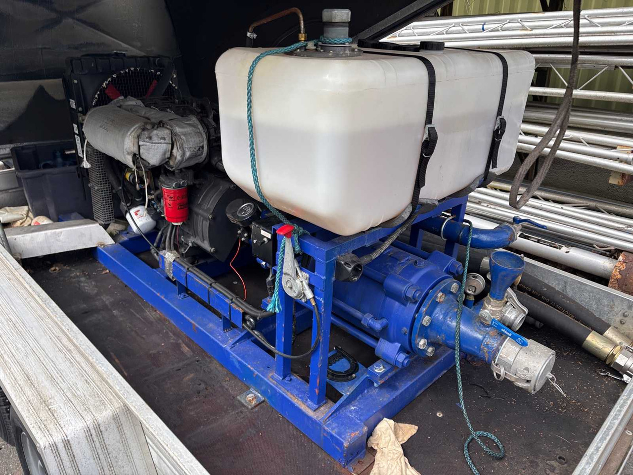 Water pump on trailer Areco Snowsystems - Насос для воды: фото 5 Water pump on trailer Areco Snowsystems - Насос для воды: фото 5