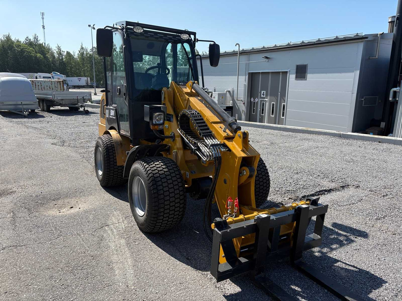 Wheel loader Berger Kraus 810T - Телескопический фронтальный погрузчик: фото 3 Wheel loader Berger Kraus 810T - Телескопический фронтальный погрузчик: фото 3