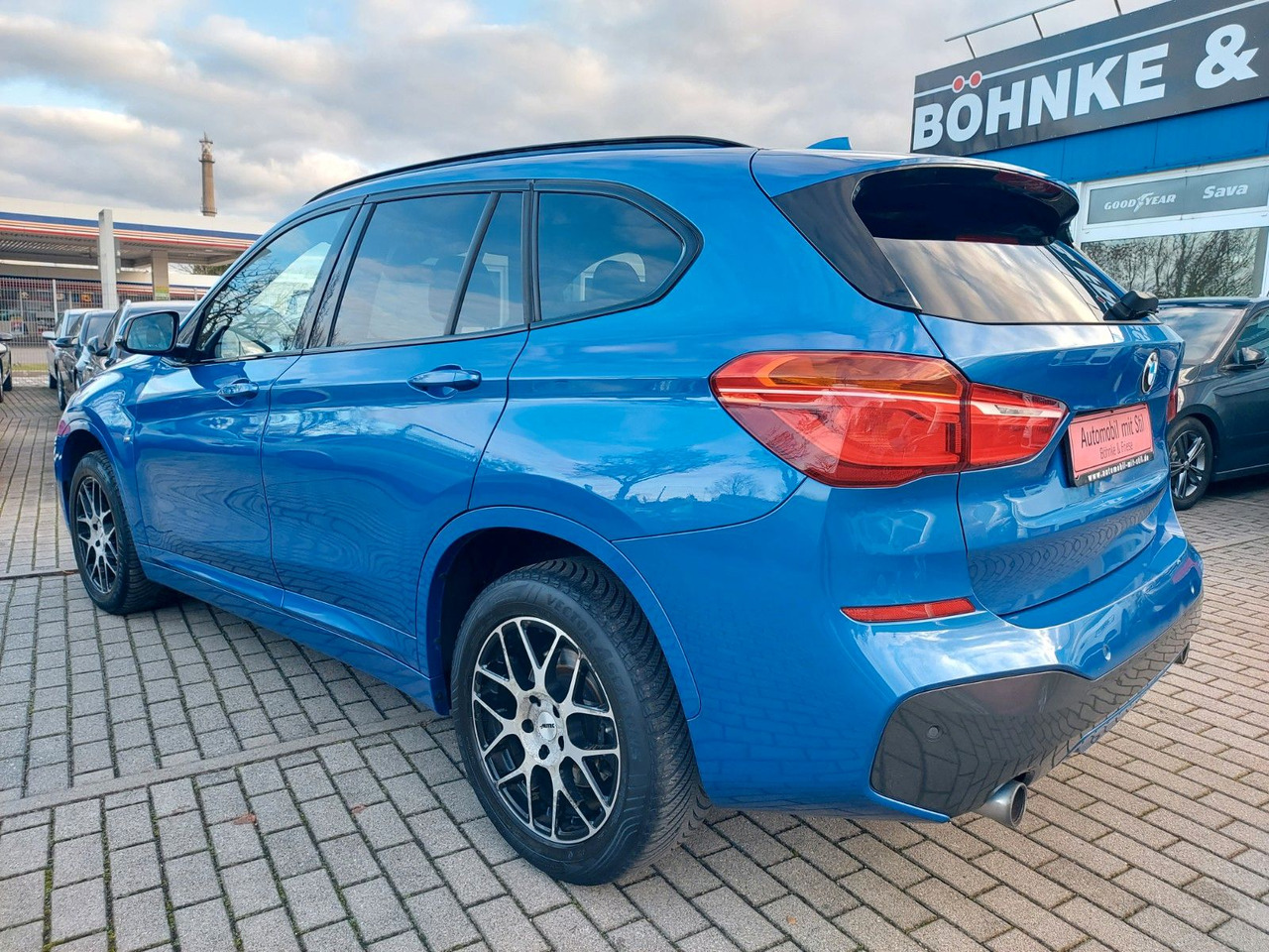 BMW X1 xDrive 20d M Sport LED SPORT 4X4 Alcantara - Внедорожник: фото 4 BMW X1 xDrive 20d M Sport LED SPORT 4X4 Alcantara - Внедорожник: фото 4