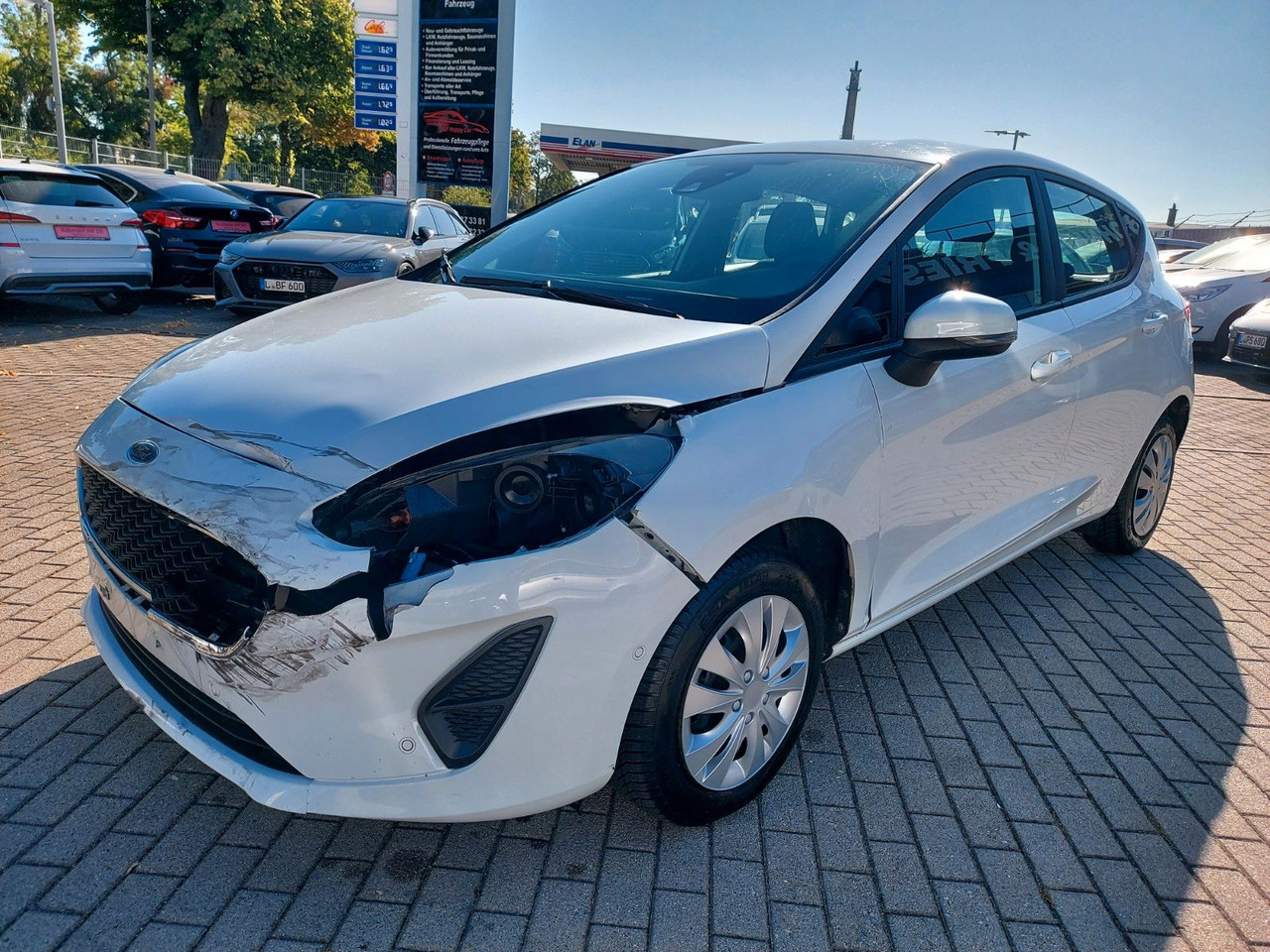 Ford Fiesta Trend KLIMAA. TEMPOMAT SHZ SPURWECHSEL - Легковой автомобиль: фото 1 Ford Fiesta Trend KLIMAA. TEMPOMAT SHZ SPURWECHSEL - Легковой автомобиль: фото 1