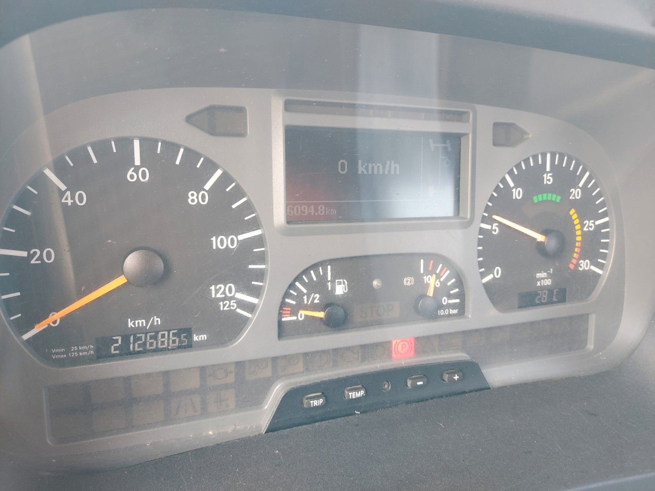 Грузовик с подъемником Mercedes-Benz Atego 2 4-Zyl. 4x2  RUTHMANN T270  27 METER: фото 17