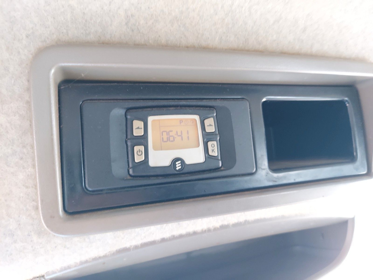 Mercedes-Benz Sprinter II Pritsche DoKa 316 4X4 Klima Standhei - Тентованный фургон, Грузопассажирский фургон: фото 2 Mercedes-Benz Sprinter II Pritsche DoKa 316 4X4 Klima Standhei - Тентованный фургон, Грузопассажирский фургон: фото 2