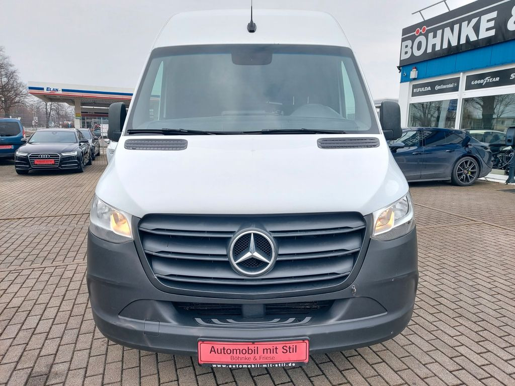 Mercedes-Benz Sprinter III Kasten FWD 211 lang hoch L2H2 Klima - Микроавтобус, Пассажирский фургон: фото 4 Mercedes-Benz Sprinter III Kasten FWD 211 lang hoch L2H2 Klima - Микроавтобус, Пассажирский фургон: фото 4