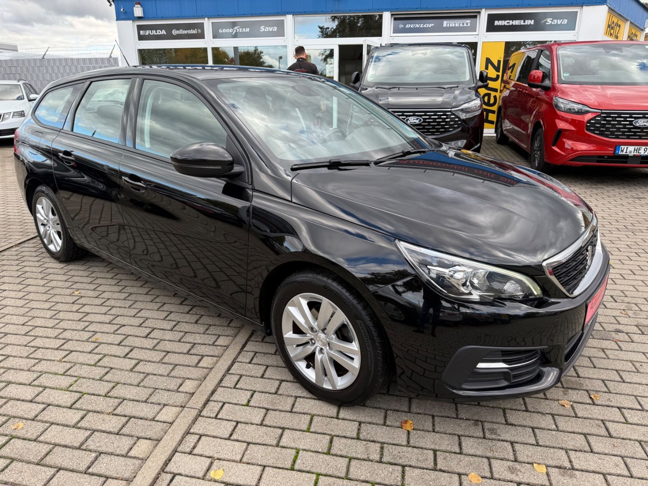 Peugeot 308 SW Active TEMPOMAT NAVI KLIMAA NAVI - Универсал: фото 2 Peugeot 308 SW Active TEMPOMAT NAVI KLIMAA NAVI - Универсал: фото 2