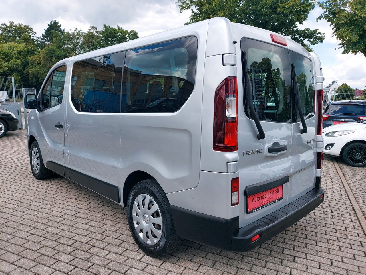 Renault Trafic Combi L1H1 2,7t Expression Klima - Пассажирский фургон: фото 5 Renault Trafic Combi L1H1 2,7t Expression Klima - Пассажирский фургон: фото 5