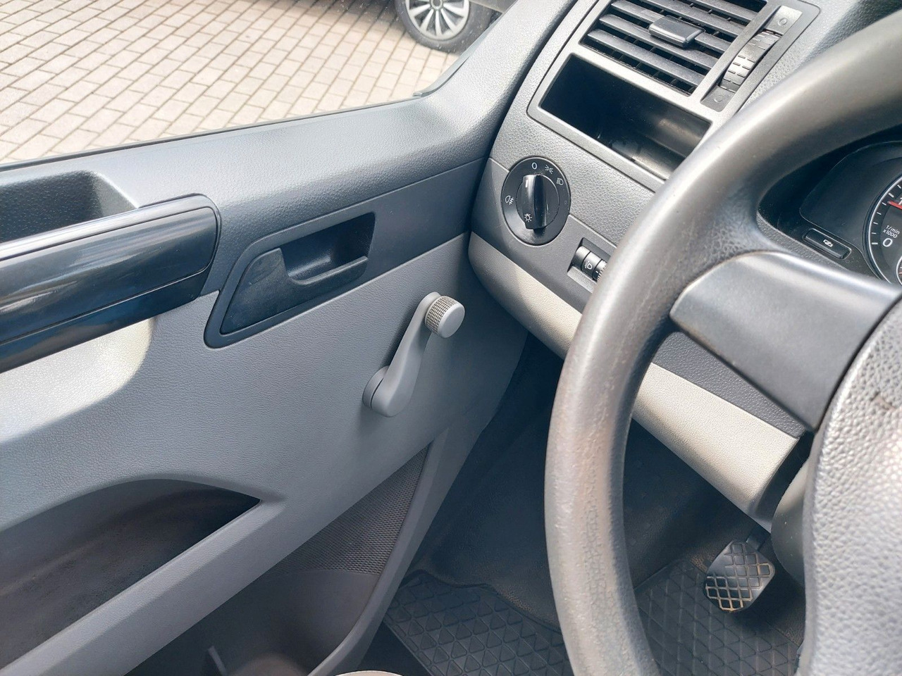 Пассажирский фургон Volkswagen T5 Transporter Kasten Kombi Hoch lang Camper: фото 13 Пассажирский фургон Volkswagen T5 Transporter Kasten Kombi Hoch lang Camper: фото 13