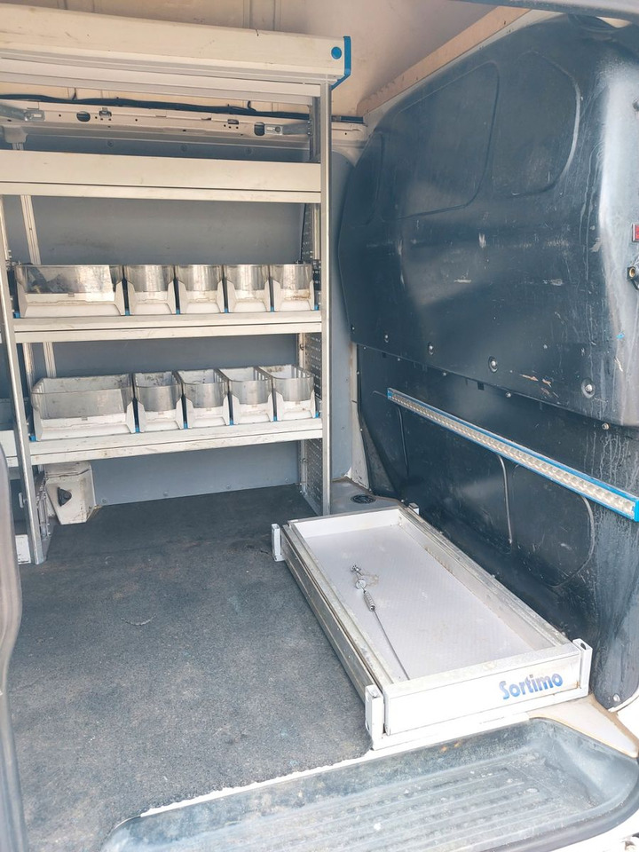 Пассажирский фургон Volkswagen T5 Transporter Kasten Kombi Hoch lang Camper: фото 20 Пассажирский фургон Volkswagen T5 Transporter Kasten Kombi Hoch lang Camper: фото 20