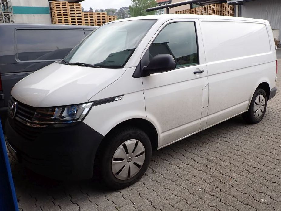 Volkswagen T6.1 Transporter Kasten DSG - Пассажирский фургон: фото 1 Volkswagen T6.1 Transporter Kasten DSG - Пассажирский фургон: фото 1