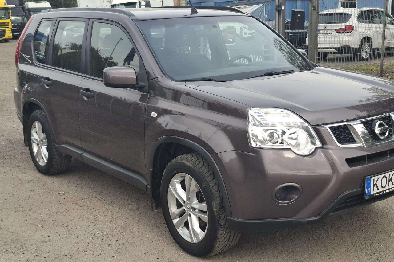 Внедорожник Nissan X-Trail: фото 7