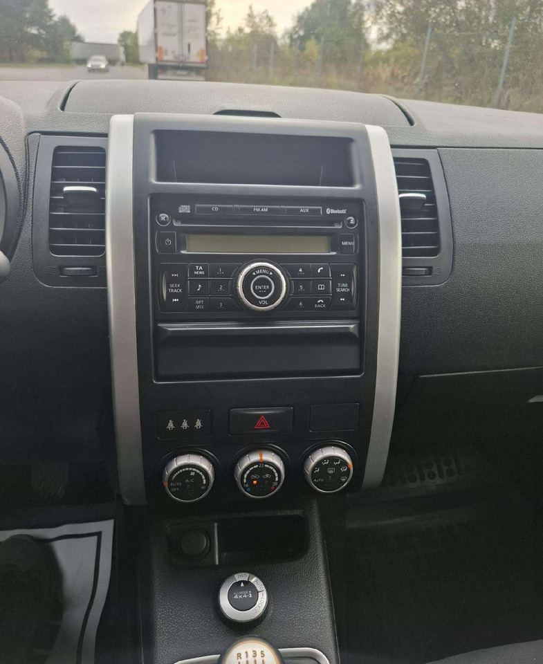 Внедорожник Nissan X-Trail: фото 10