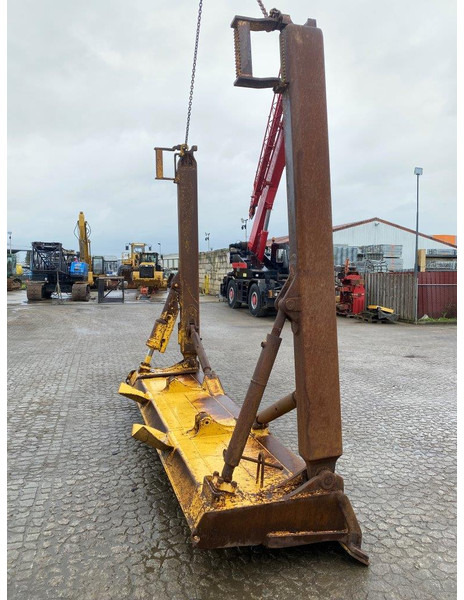 Caterpillar D65 PX - Отвал: фото 5 Caterpillar D65 PX - Отвал: фото 5