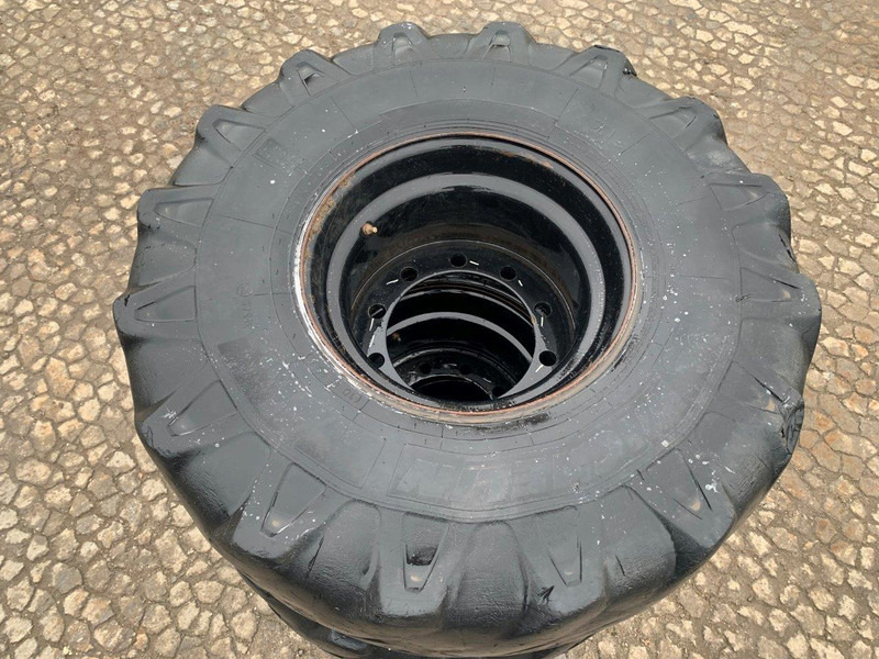 Michelin XF - Шина: фото 5 Michelin XF - Шина: фото 5