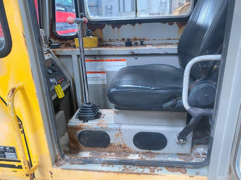 Morooka MST 600e swivel crawler dumper NVT - Внедорожный самосвал: фото 3 Morooka MST 600e swivel crawler dumper NVT - Внедорожный самосвал: фото 3