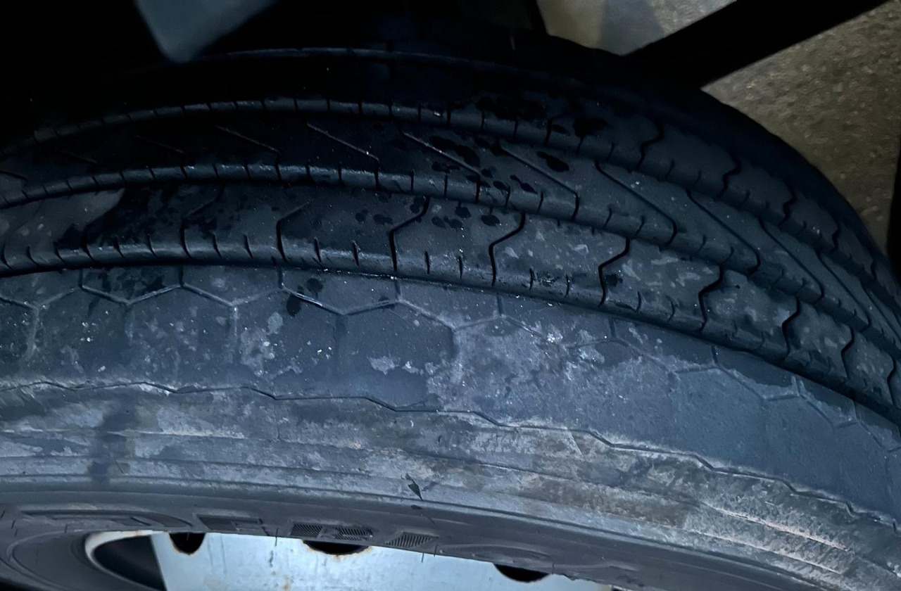 Тентованный грузовик Iveco 180 e 28 e6 centina teli scorrevoli e sponda: фото 11