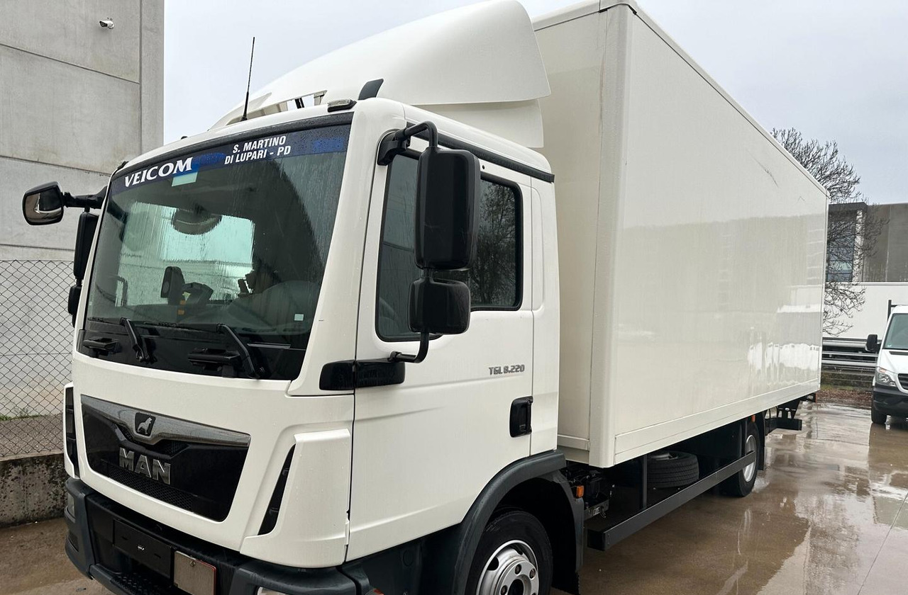 Man 8.220 FURGONE E SPONDA EURO 6 - Грузовик с закрытым кузовом: фото 2 Man 8.220 FURGONE E SPONDA EURO 6 - Грузовик с закрытым кузовом: фото 2