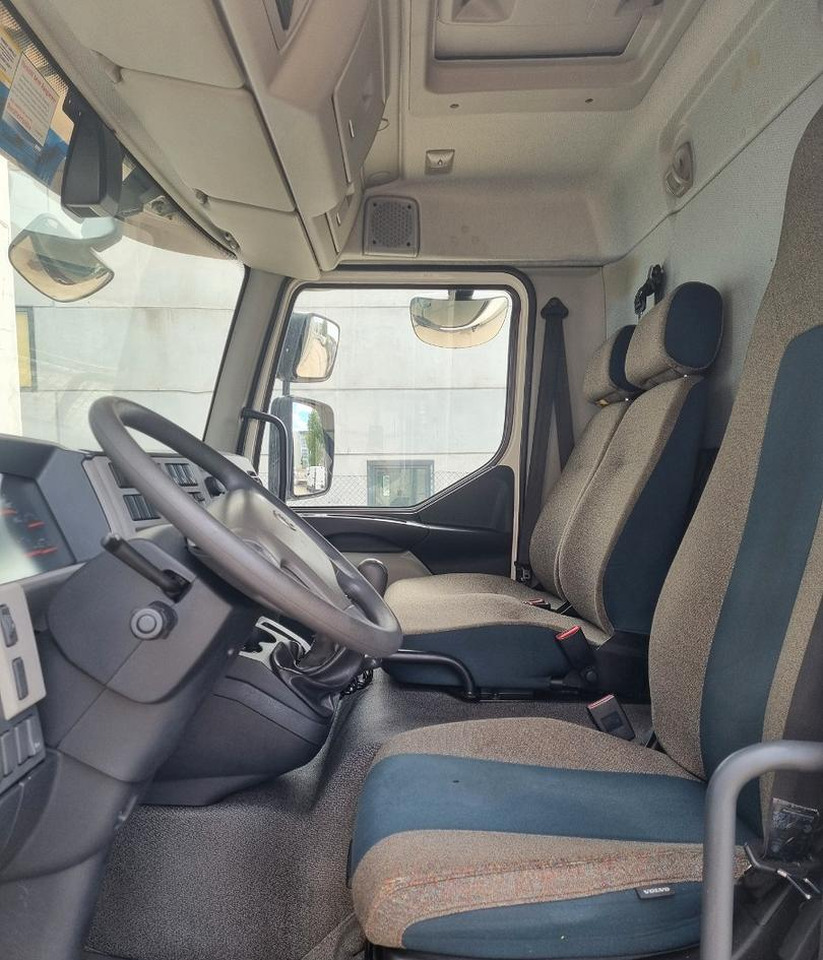 Volvo fl 250 euro 6 copri/scopri sponda в лизинг Volvo fl 250 euro 6 copri/scopri sponda: фото 11 Volvo fl 250 euro 6 copri/scopri sponda в лизинг Volvo fl 250 euro 6 copri/scopri sponda: фото 11