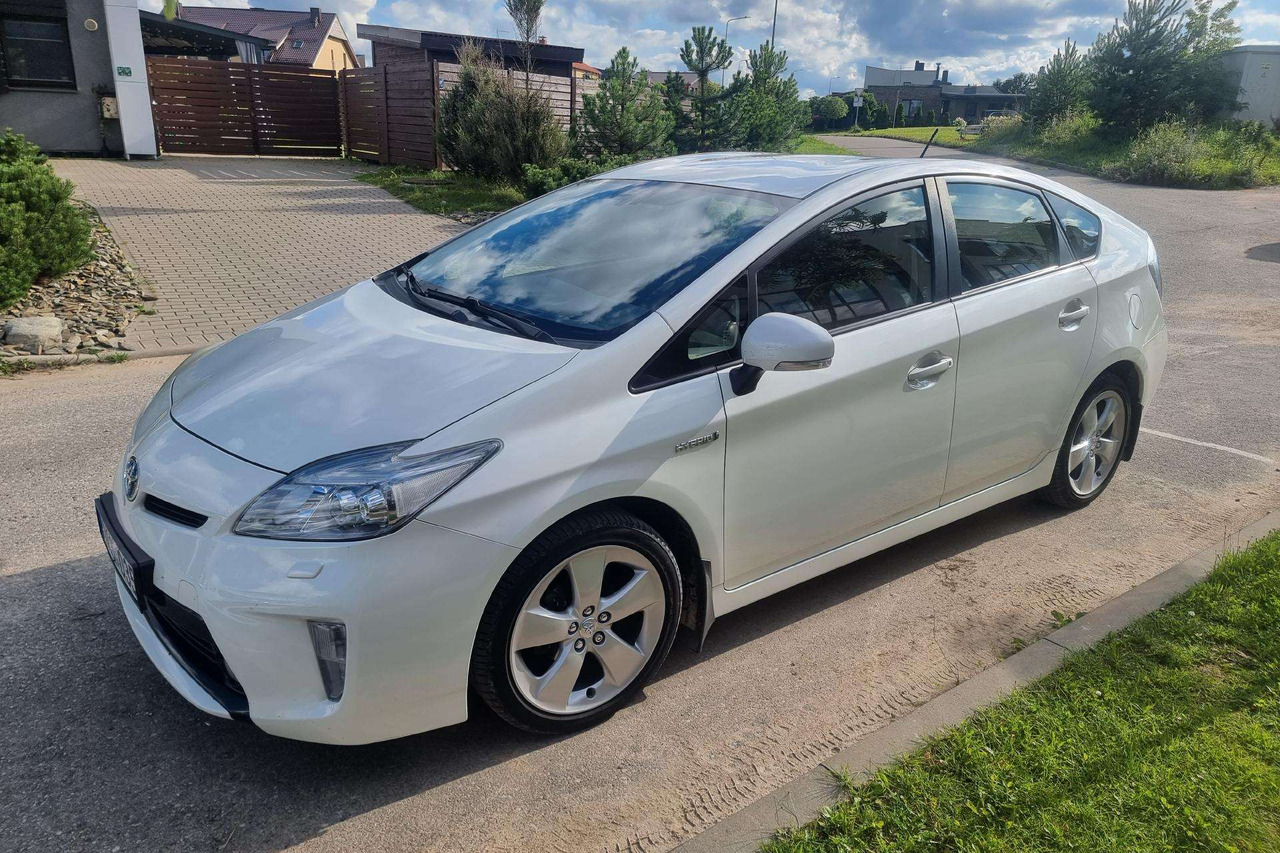 Toyota Corolla - Легковой автомобиль: фото 5 Toyota Corolla - Легковой автомобиль: фото 5