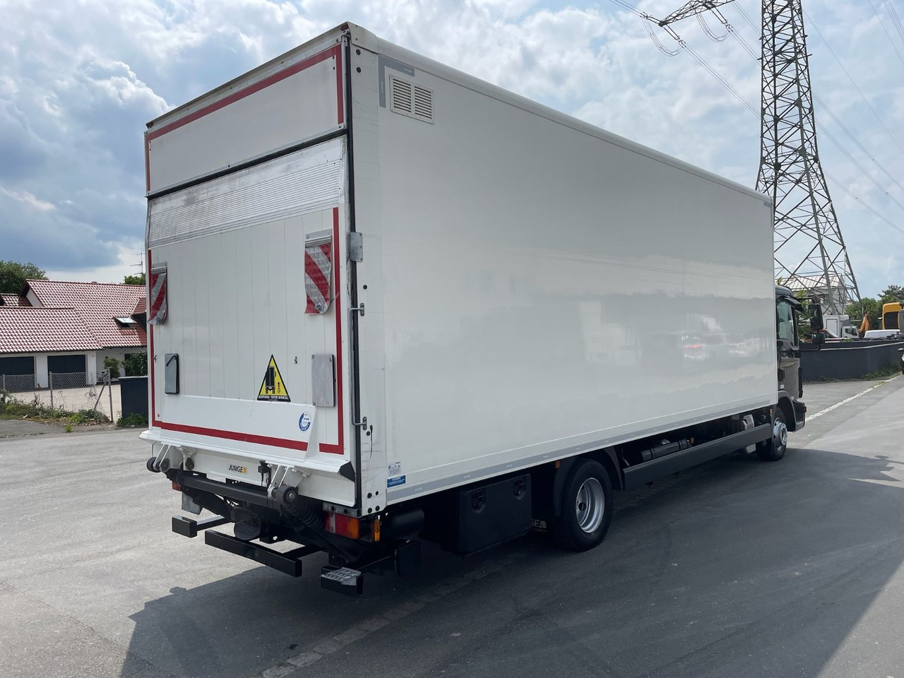 MAN TGL 12.250 4x2 BL Koffer/LBW/PALFINGER/AC/EU6c - Грузовик с закрытым кузовом: фото 5 MAN TGL 12.250 4x2 BL Koffer/LBW/PALFINGER/AC/EU6c - Грузовик с закрытым кузовом: фото 5