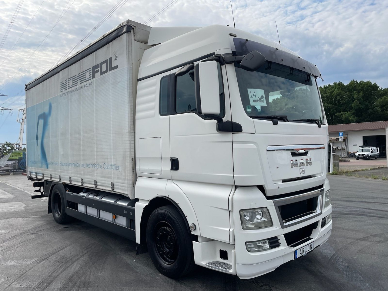 MAN TGX 18.440 4x2 BL Pritsche+Plane/AC/2xBett/EU5 - Тентованный грузовик: фото 1 MAN TGX 18.440 4x2 BL Pritsche+Plane/AC/2xBett/EU5 - Тентованный грузовик: фото 1