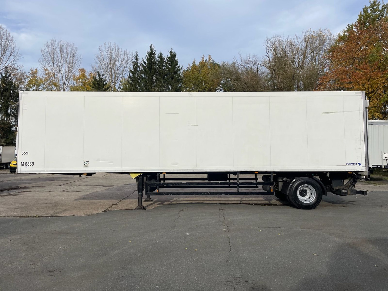 Schmitz Cargobull SKO10/CARRIER/MAXIMA1300/8810h/LBW/BÄR/Lenkachse - Полуприцеп-рефрижератор: фото 4 Schmitz Cargobull SKO10/CARRIER/MAXIMA1300/8810h/LBW/BÄR/Lenkachse - Полуприцеп-рефрижератор: фото 4