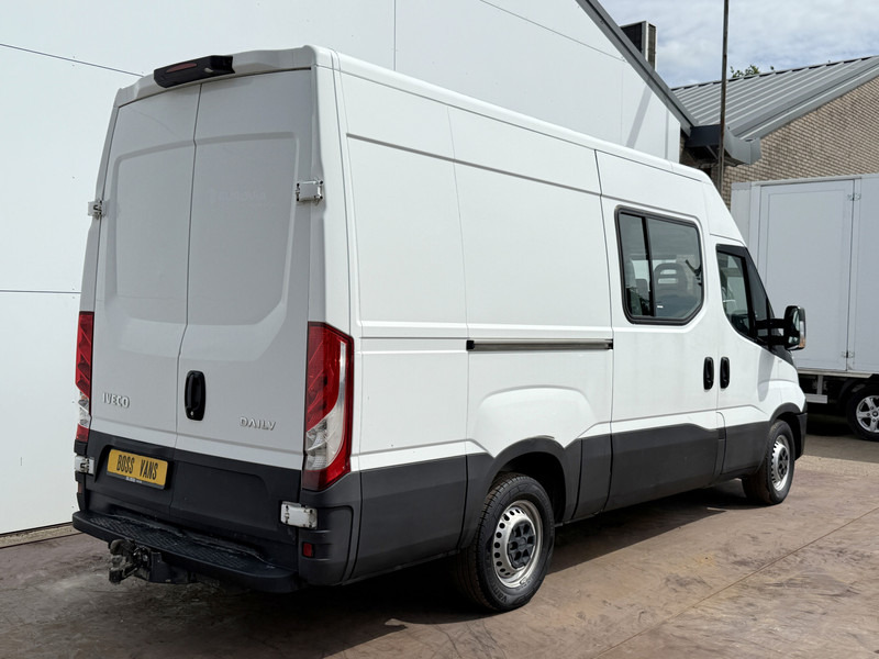 Iveco Daily 35S14 2.3 L2H2 Dubbele Cabine 7 Stoelen Airco Cruise Control Trekhaak 3.5t Lucht geveerde stoel - Цельнометаллический фургон, Грузопассажирский фургон: фото 3 Iveco Daily 35S14 2.3 L2H2 Dubbele Cabine 7 Stoelen Airco Cruise Control Trekhaak 3.5t Lucht geveerde stoel - Цельнометаллический фургон, Грузопассажирский фургон: фото 3