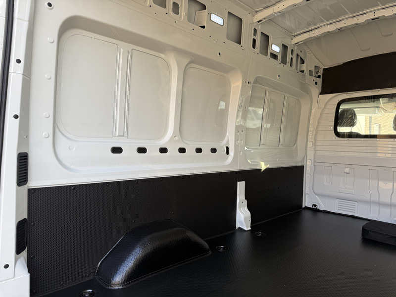 Новый Цельнометаллический фургон, Электрический фургон Maxus eDeliver 9 89kWh Nieuw Elektrisch 89kWh 353km WLTP L3H3 204PK Snelladen LED Airco Adaptieve Cruise Control Camera Carplay BPM Vrij: фото 15