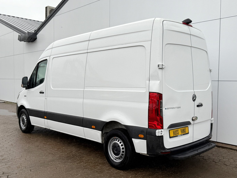 Mercedes-Benz eSprinter 312 ALL-IN PRIJS L2H2 55kWh 168km WLTP 80kw Snelladen Climate Control Camera Stoelverwarming Laadkabel - Цельнометаллический фургон, Электрический фургон: фото 2 Mercedes-Benz eSprinter 312 ALL-IN PRIJS L2H2 55kWh 168km WLTP 80kw Snelladen Climate Control Camera Stoelverwarming Laadkabel - Цельнометаллический фургон, Электрический фургон: фото 2