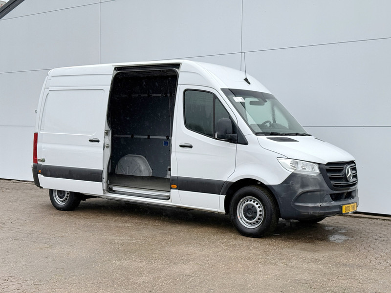 Mercedes-Benz eSprinter 312 ALL-IN PRIJS L2H2 55kWh 168km WLTP 80kw Snelladen Climate Control Camera Stoelverwarming Laadkabel - Цельнометаллический фургон, Электрический фургон: фото 5 Mercedes-Benz eSprinter 312 ALL-IN PRIJS L2H2 55kWh 168km WLTP 80kw Snelladen Climate Control Camera Stoelverwarming Laadkabel - Цельнометаллический фургон, Электрический фургон: фото 5