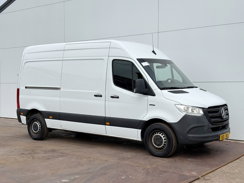 Mercedes-Benz eSprinter 312 L2H2 Elektrisch 41kWh 120km WLTP Climate Control Camera Stoelverwarming - Цельнометаллический фургон, Электрический фургон: фото 4 Mercedes-Benz eSprinter 312 L2H2 Elektrisch 41kWh 120km WLTP Climate Control Camera Stoelverwarming - Цельнометаллический фургон, Электрический фургон: фото 4