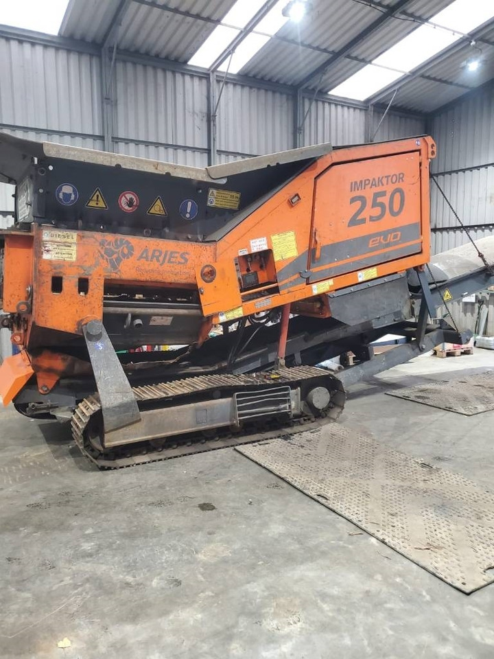 Arjes 250 Evo - Мобильная дробилка: фото 5 Arjes 250 Evo - Мобильная дробилка: фото 5