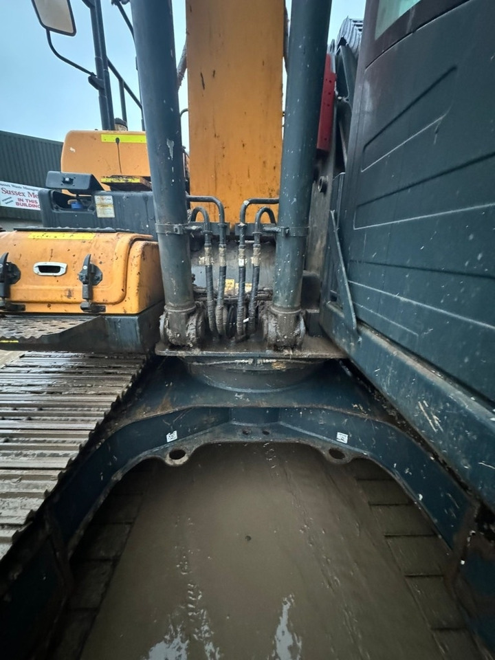 Гусеничный экскаватор Hyundai HX140L: фото 8