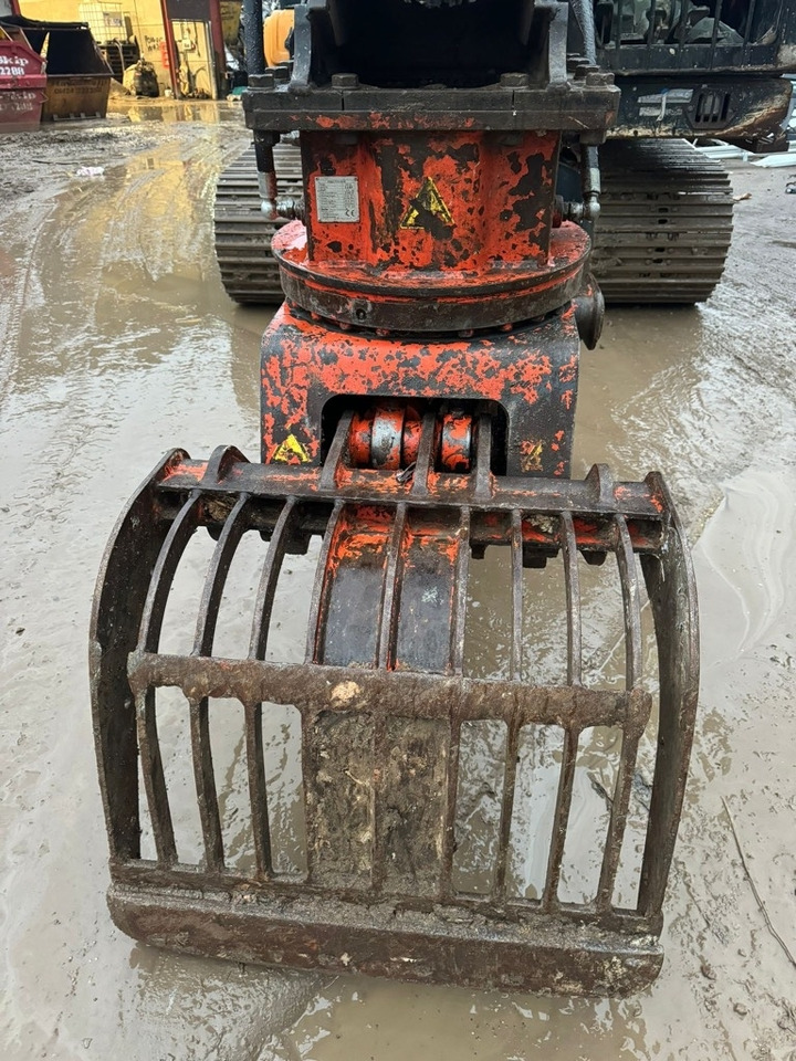 Гусеничный экскаватор Hyundai HX140L: фото 18