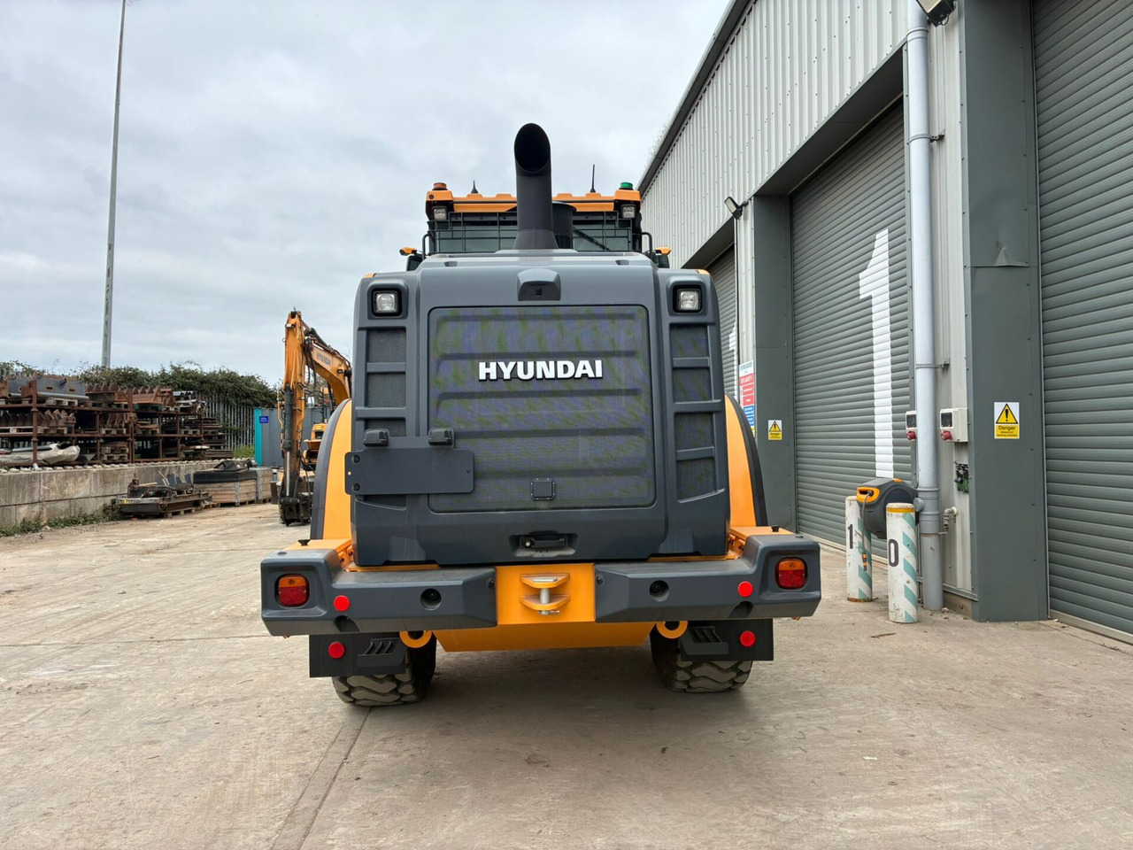 Hyundai HL940A - Колёсный погрузчик: фото 4 Hyundai HL940A - Колёсный погрузчик: фото 4