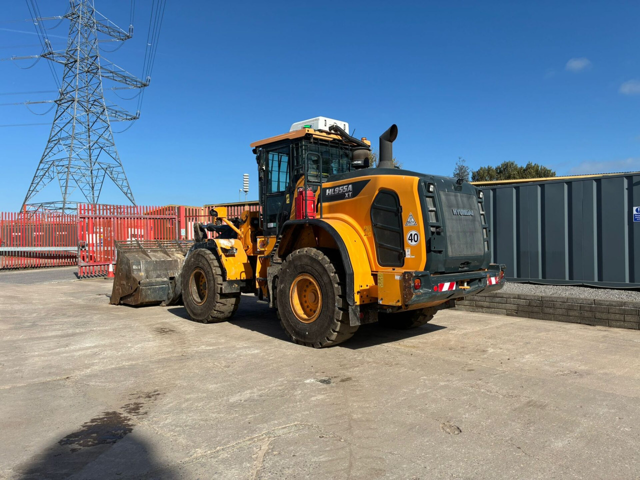 Hyundai HL955AXT - Колёсный погрузчик: фото 3 Hyundai HL955AXT - Колёсный погрузчик: фото 3